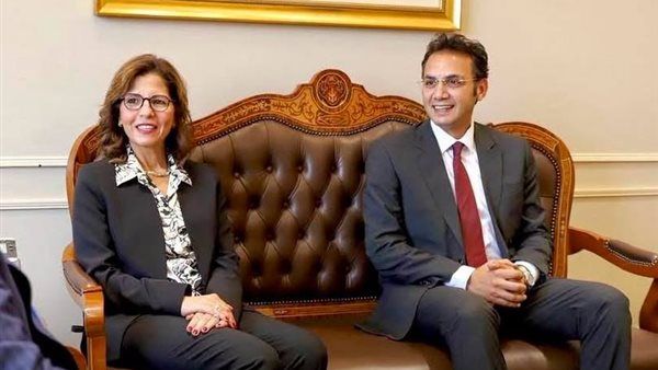 للعام الثاني، السيسي يجدد الثقة في قيادة الأكاديمية الوطنية للتدريب