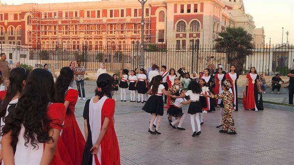 محافظ الإسكندرية: الاحتفال بذكرى ثورة 30 يونيو فرصة لترسيخ قيم الانتماء والاعتزاز بالهوية الوطنية