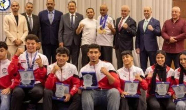 تكريم أبطال منتخب مصر للشباب للمواي تاي في بطولة العالم بحضور 3 سفراء