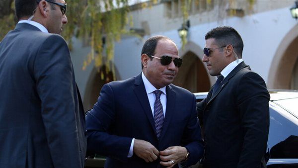 السيسي يصل إلى مقر القيادة الاستراتيجية بالعاصمة الجديدة