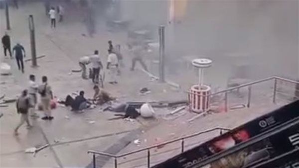 شاهد لحظات الرعب والهلع بعد انفجار داخل مول شهير بالتجمع