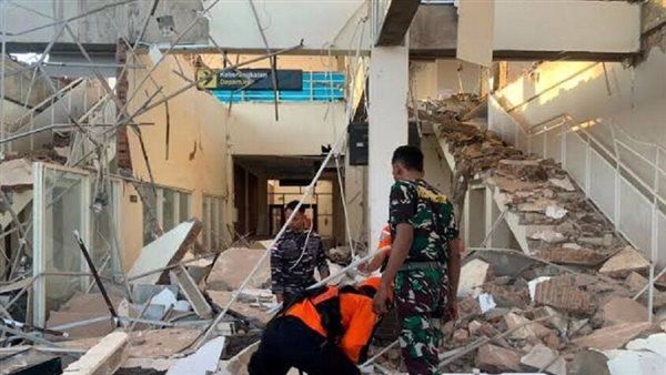 ارتفاع عدد ضحايا زلزال إندونيسيا إلى 38 قتيلا