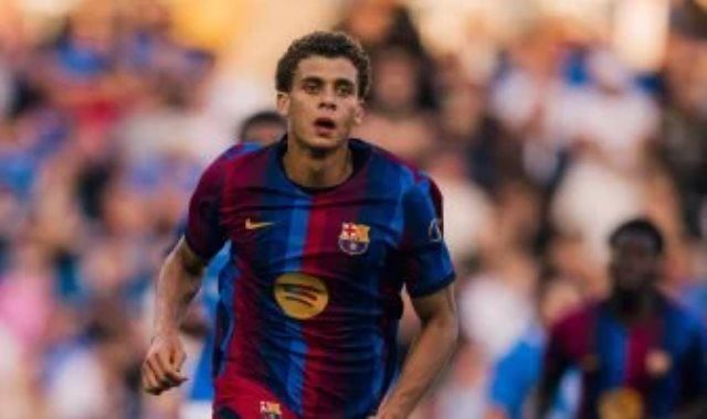 من ميدو إلى حمزة عبد الكريم.. رحلة الفراعنة في إسبانيا تصل إلى برشلونة