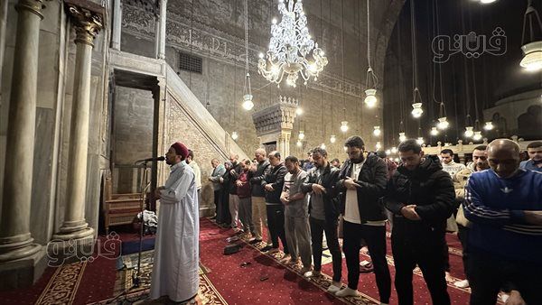 موعد أذان العشاء اليوم السبت 15 - 8 - 2026 في القاهرة والمحافظات
