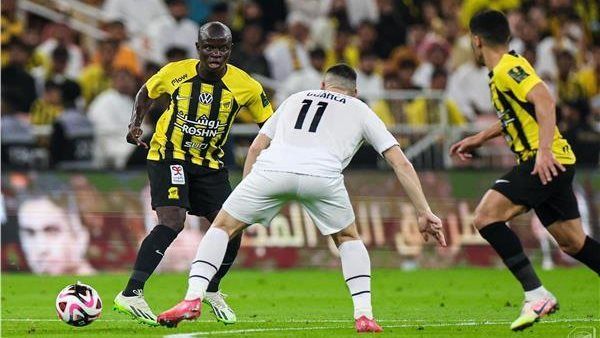 الاتحاد يفتتح مشواره أمام الخلود بالدوري السعودي، موعد المباراة والقنوات الناقلة