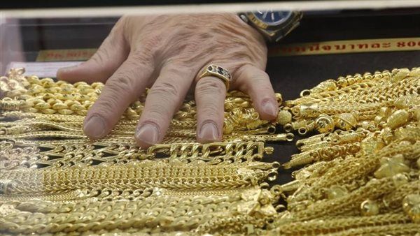 تراجع جديد فى سعر جرام الذهب مساء اليوم الأحد
