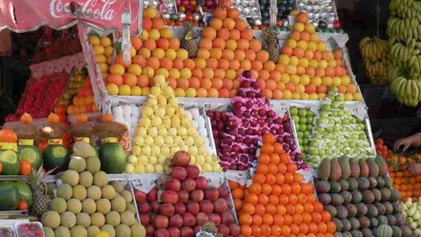 أسعار الفاكهة اليوم، العنب يقفز إلى 45 جنيها "جملة" وانخفاض التين والبلح برحي