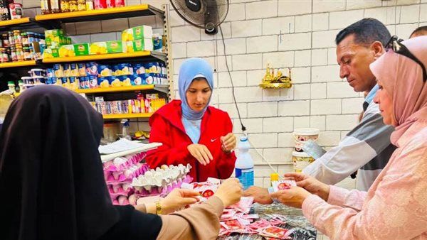 إعدام أغذية فاسدة ومتغيرة الخواص في حملة مكبرة برأس البر