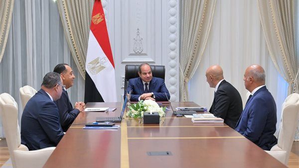 الرئيس يكلف وزيرى التعليم بتطويرالمنظومة التعليمية وتأهيل الطلاب بأحدث المعايير.. إعداد أجيال مؤهلة بأحدث الوسائل العلمية لمواكبة احتياجات سوق العمل.. تنفيذ إجراءات الرقمنة