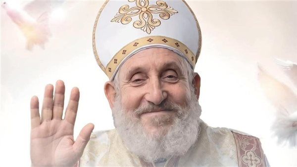 البابا تواضروس يعزي في وفاة القس إسحاق نبيه كاهن كنيسة العذراء بأرض الجولف