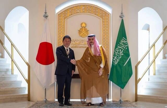 السعودية تعتزم توسيع التعاون في الطاقة والاستثمار مع اليابان