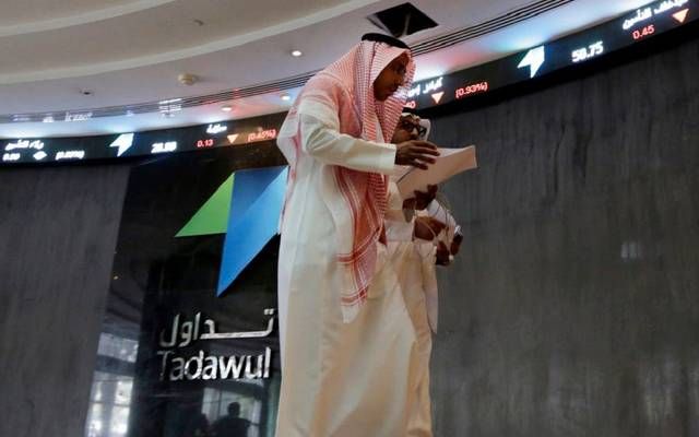 السوق السعودي.. أسهم قيادية ومتوسطة تتصدر المشهد بأحجام التداول عند الإغلاق
