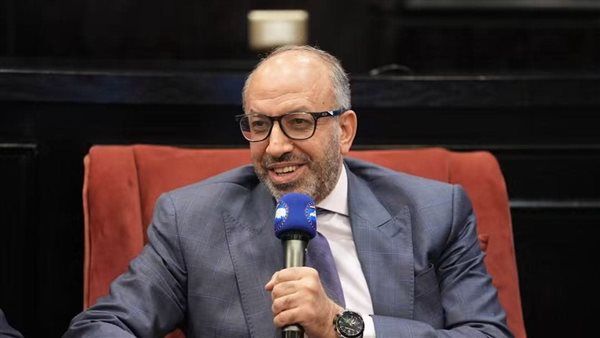 حسام المندوه: اعتماد مناهج البكالوريا من IBO رسالة طمأنة بمسار النظام الجديد