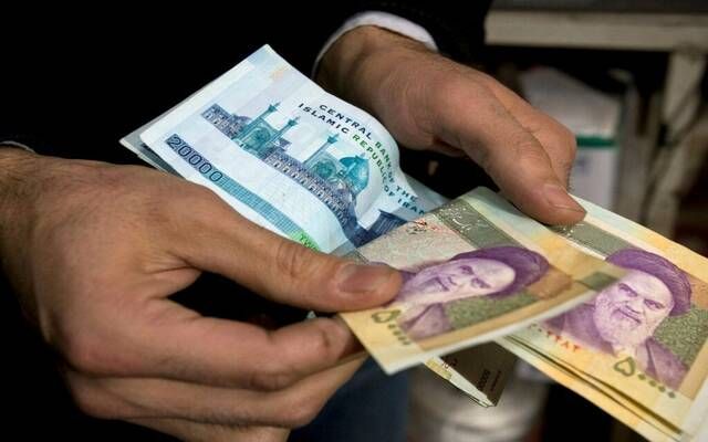 مستشار إيراني يحذر: عقوبات الإمارات قد تعمق انكماش الاقتصاد 5%