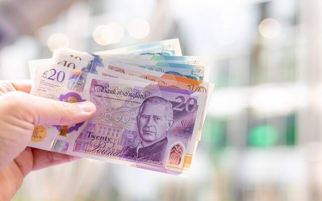 الإسترليني يستقر مع توقعات بارتفاعه أمام الدولار خلال الفترة المقبلة