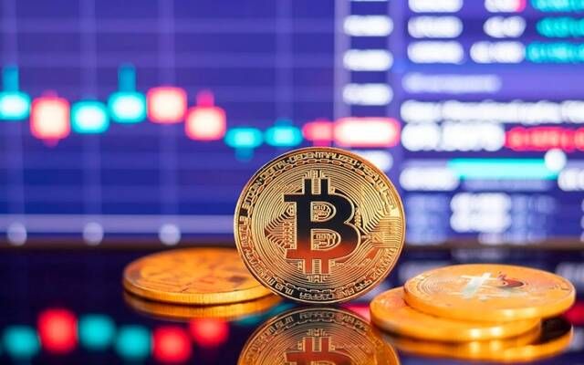 ارتفاع أسهم العملات المشفرة مع صعود البيتكوين بدعم ترامب