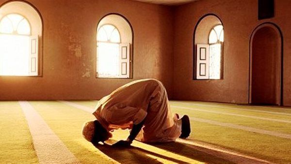 تجعل الملائكة تشهد لك، فضل صلاة العصر في وقتها وسر تسميتها بالـ "مشهودة"