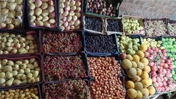 أسعار الفاكهة اليوم السبت، العنب بـ 40 جنيها "جملة" وهزة في عرش التفاح البلدي