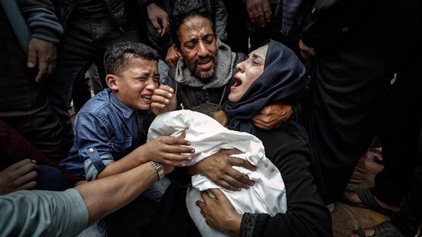 بين حراك غربي متصاعد وضمير عربي غائب، 100 دبلوماسي فرنسي وبريطاني يطالبون حكوماتهم بفرض عقوبات على الاحتلال
