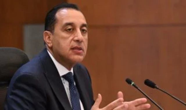 رئيس الوزراء يهنئ شيخ الأزهر بمناسبة ذكرى المولد النبوي الشريف