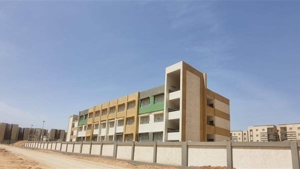 تسليم مدرسة رفاعة الطهطاوي للإدارة التعليمية بحدائق أكتوبر