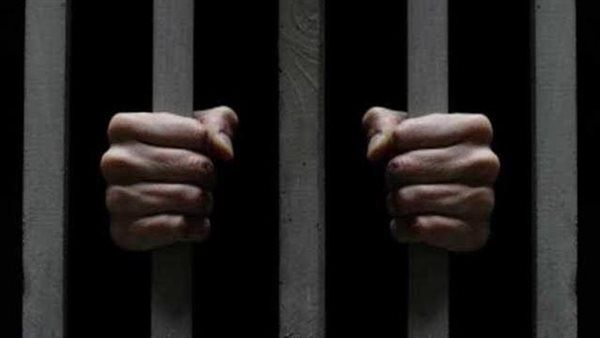 هات حقي.. ألف جنيه تشعل مشاجرة بين صديقين بالمعصرة وتنتهي بمحاولة قتل أحدهما