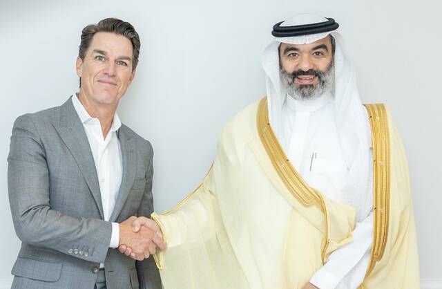 وزير الاتصالات يبحث مع قيادة "EA" مستقبل صناعة الألعاب
