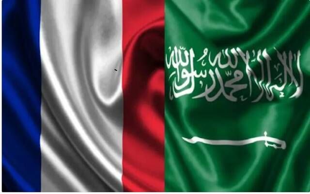السعودية توقع اتفاقية مع "Bpifrance" لتطوير شبكة الكهرباء بـ3 مليارات دولار