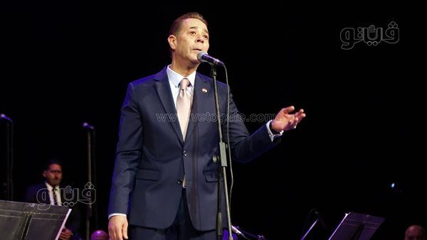 اليوم، مدحت صالح ونسمة عبد العزيز مع عمرو سليم في ختام فعاليات القلعة 34