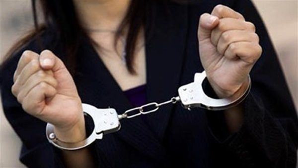"بيخونني مع أخرى"، سيدة تنهي حياة زوجها طعنًا بسكين في السلام