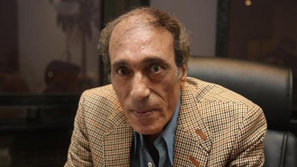 حكاية جوائز الصحافة المصرية، محمود عوض رفض نصف مليون جنيه من الحكومة وهذا موقف إحسان عبد القدوس وخالد محيي الدين