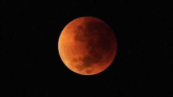 تشهده مصر فجر الجمعة، كل ما تريد معرفته عن صلاة الخسوف