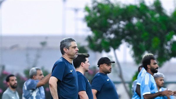 جلسة بين معتمد جمال ولاعبي الزمالك قبل مواجهة بتروجت الليلة