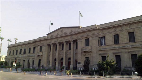 شروط التقديم لدبلومات حقوق القاهرة للدراسات العليا والأوراق المطلوبة والرسوم