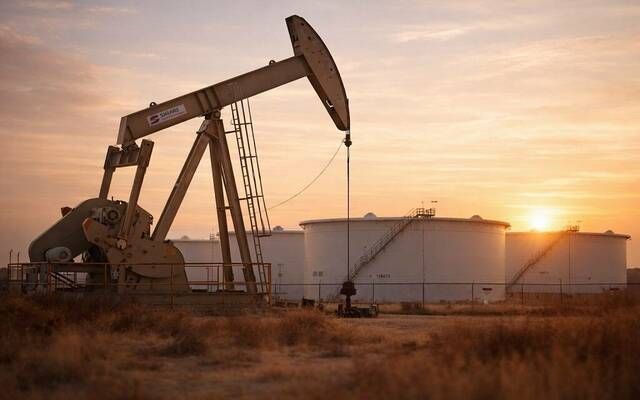 قفزة بأسعار النفط فوق 90 دولاراً بعد تجدد الضربات العسكرية