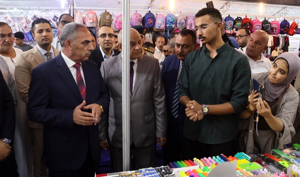 جانب من الافتتاح، فيتو