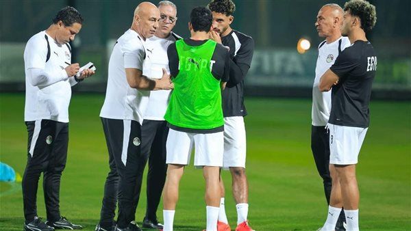 بعد أزمة الشناوي، الأهلي يدرس مخاطبة منتخب مصر لإعفاء لاعبيه من ودية جنوب أفريقيا