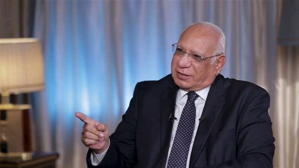 نادر نور الدين: الوزير غير المتخصص يصبح أسيرًا للمستشارين.. وواقعة نخيل أسوان تكشف الأزمة