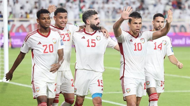 الإمارات تقسو على البحرين بثلاثية وتتأهل إلى نصف نهائي خليجي 27