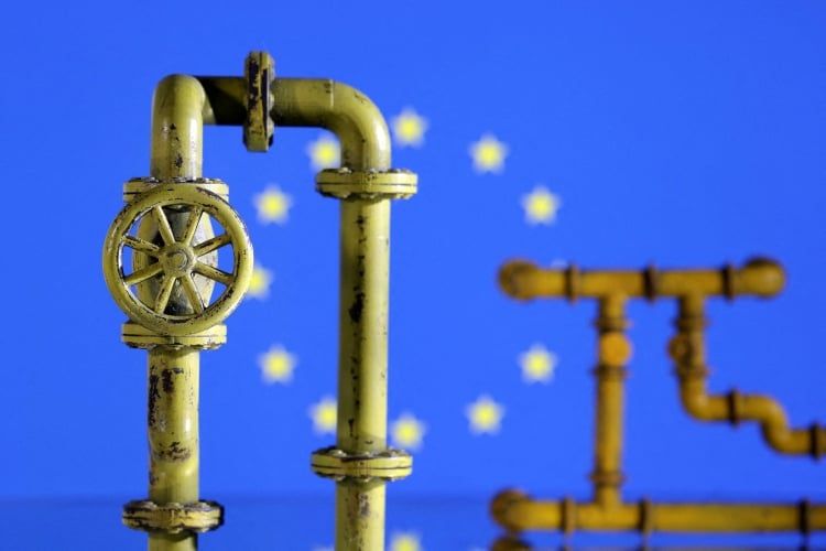 أوروبا تبحث كبح أسعار الوقود والغاز قبيل شتاء صعب