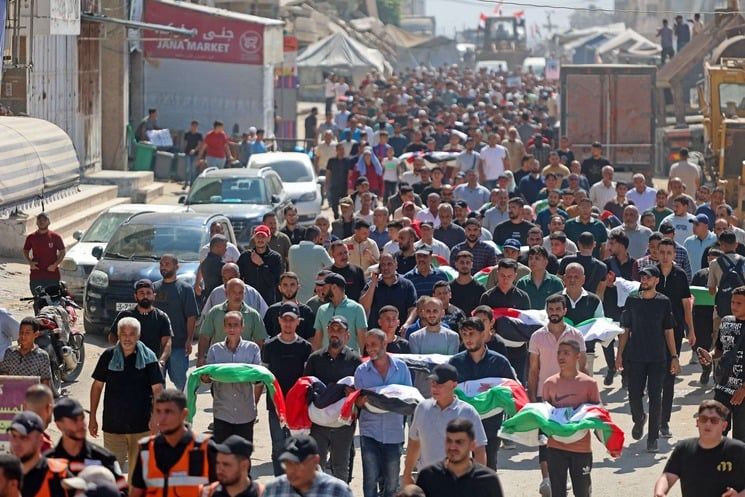 استشهاد 8 فلسطينيين خلال 24 ساعة يرفع حصيلة الإبادة الإسرائيلية في قطاع غزة
