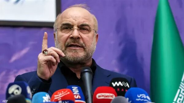 رئيس البرلمان الإيراني: مضيق هرمز لن يفتح ما لم يتم تلبية شروط طهران