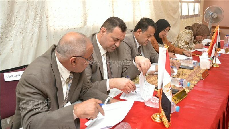 «تعليم الغربية» تعقد لجنة المقابلات الشخصية لاختبار المتقدمين للوظائف القيادية والإشرافية