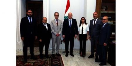 الرئيس اللبناني يستعرض مع رئيس «الشفافية الدولية» جهود مكافحة الفساد وتعزيز الحوكمة