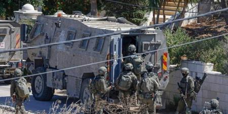 الضفة.. إصابة فلسطينيين برصاص إسرائيلي خلال اقتحام قلقيلية
