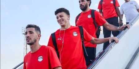 بعثة منتخب مصر تصل مطار القاهرة وانتظام اللاعبين في التدريبات غدا (صور)