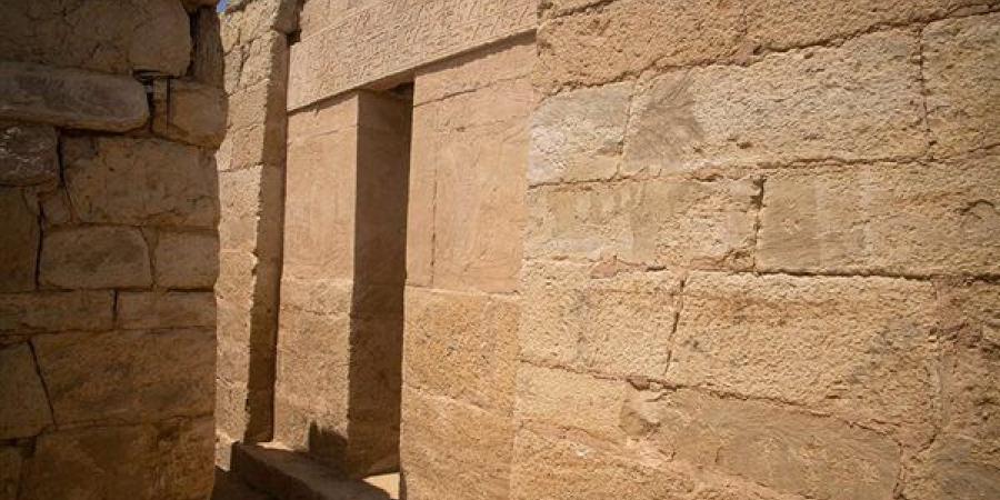 كشف أثري جديد في سقارة يوثق حياة كبار موظفي الأسرة الخامسة