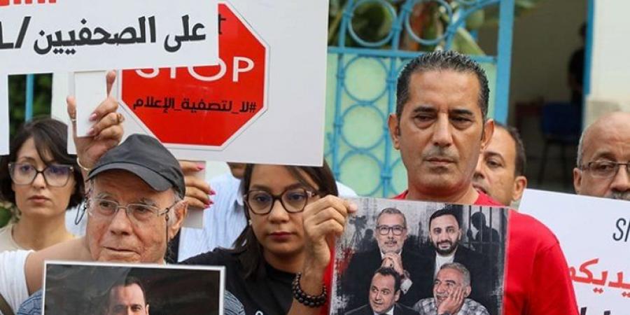 لجنة برلمانية تدعو لتحسين ظروف المعتقلين داخل السجون التونسية
