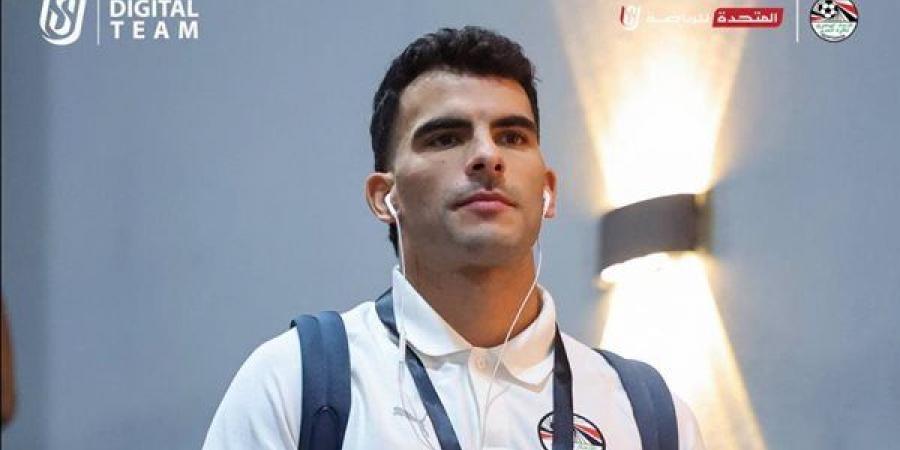وصول منتخب مصر إلى استاد القاهرة استعدادا لمواجهة أنجولا (صور)