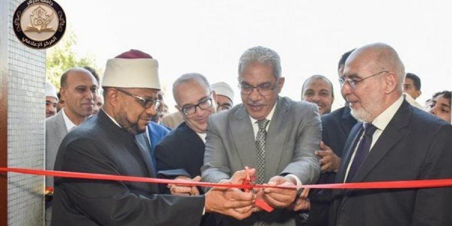 رئيس جامعة الأزهر يفتتح كليتي القرآن الكريم للبنين والبنات بالقاهرة (صور)